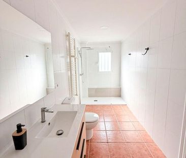 4 room luxury Detached House for rent in Rocafort, Spain - Photo 3