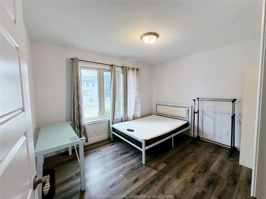 For Lease - 475 JOSEPHINE Unit# ROOM 1, Windsor, Ontario - Photo 1