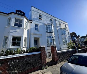 Studio to rent - Photo 6