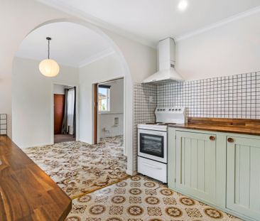 Spacious Family Home with Expansive Outdoor Living - Photo 3