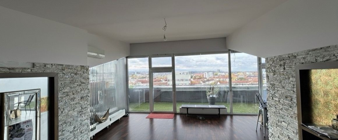 Citylights & Ballons – Penthouse mit besonderem Flair und EBK! - Photo 1