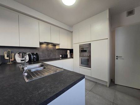 Prachtig appartement met dubbel terras en 2 autostaanplaatsen - Foto 3