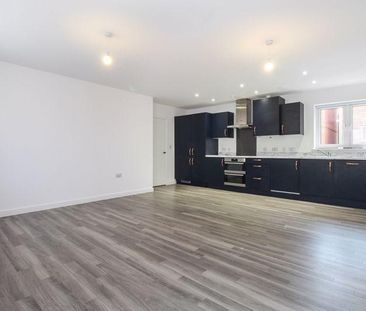 2 bedroom coach house to rent - Photo 3