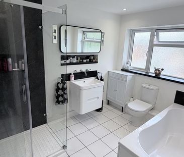 3 bedroom semi-detached house to rent - Photo 5