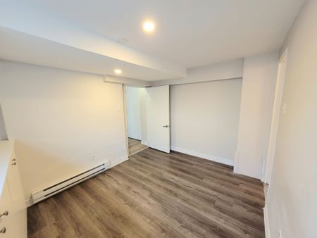 For Lease - 852 Broadview Avenue Unit# B1, Toronto, Ontario - Photo 3