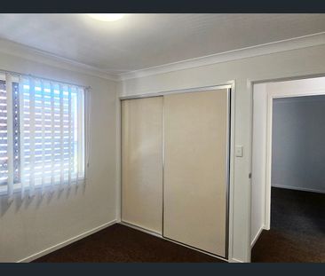 LOCALITY IS PERFECT - Photo 4