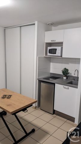 Location Appartement 2 pièces 28m² MONT DE MARSAN 40000 - Photo 3