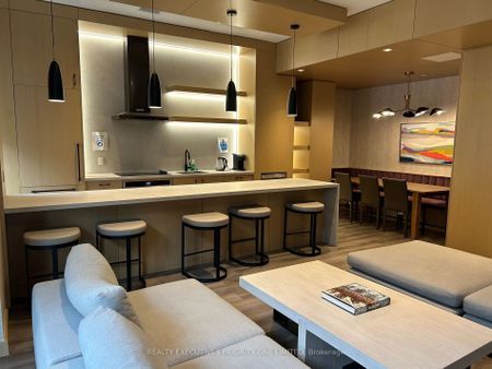 For Lease - 2369 Danforth Avenue Unit# 407, Toronto, Ontario - Photo 2