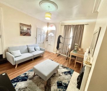 Walford Mount, Leeds - Photo 3