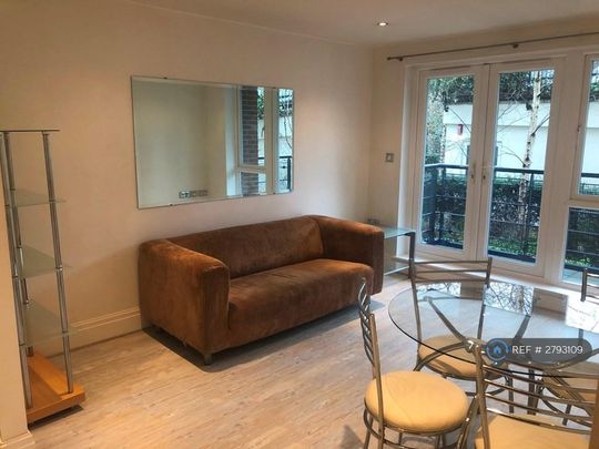 1 bedroom flat to rent - Photo 1