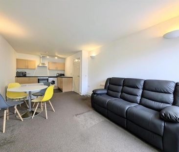 2 bedroom apartment to rent - Photo 2