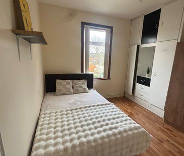 Room in a Shared House, Arlington Gardens, IG1 - Photo 6