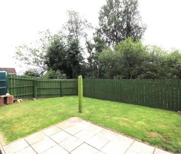 14 Moorland Park, Lisburn, BT28 2XT - Photo 4