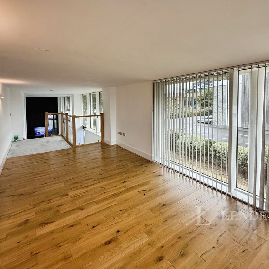 3 bedroom duplex to rent Maritime Walk, Southampton, Hampshire, SO14 - Photo 1