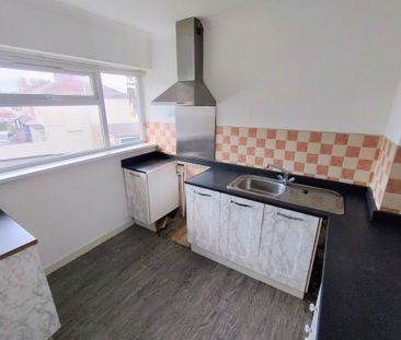 Olive Avenue, Parkfields, Wolverhampton - Photo 5