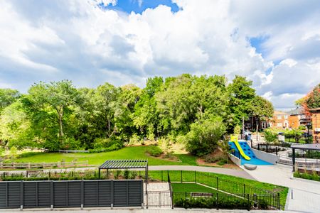 For Lease - 250 Lawrence Avenue Unit# 204, Toronto, Ontario - Photo 3