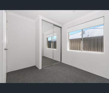 10B Arrowsmith Avenue, Dawesville, WA 6211 - Photo 2