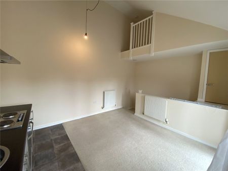 Parsons Close, Fernwood, Newark, Nottinghamshire, NG24 - Photo 3