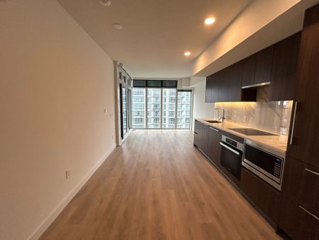 For Lease - 1 CONCORD CITYPLACE Way Unit# 815, Toronto, Ontario - Photo 3