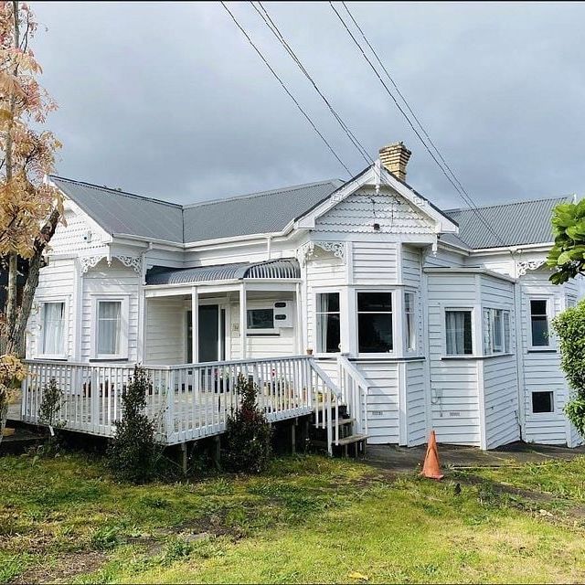 Excellent location, 4 bedroom stunning home - Photo 1