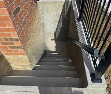 For Lease - 39 Walls Crescent, New Tecumseth, Ontario - Photo 4