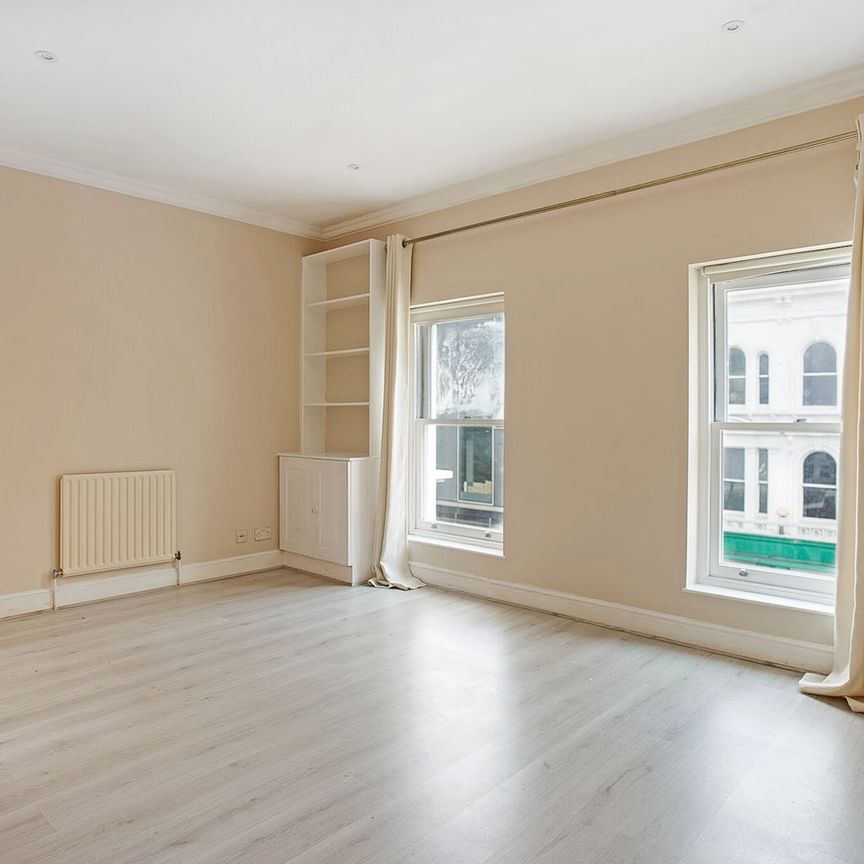 1 Bed Flat, Kingswater Place, SW11 - Photo 1