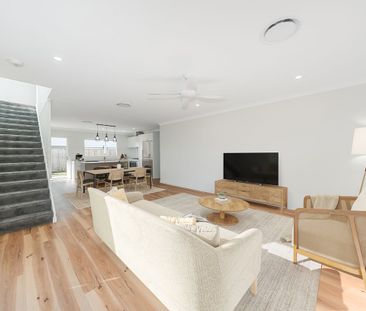 Beautiful home, easy living, lovely community, ready for you now! - Photo 5