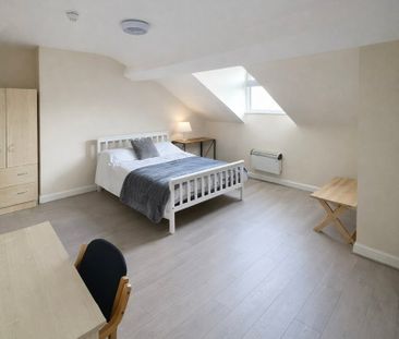 Room in a Shared Flat, Princes Road, L8 - Photo 4