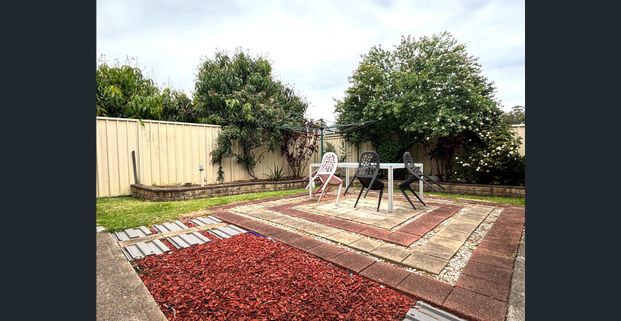 Sun-Filled Single-Level Living in a Quiet Cul-de-Sac - Photo 1