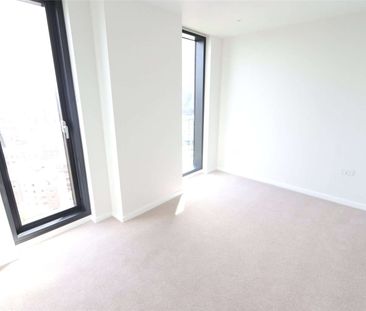 Unfurnished One Bedroom Apartment in the Meadowside Development. - Photo 4