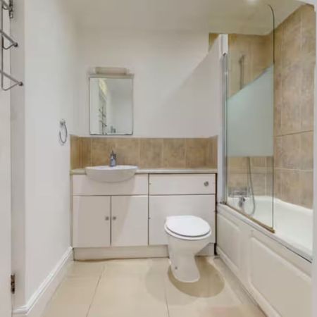 1 Bed Flat, Longley Road, SW17 - Photo 4