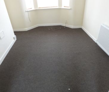 4 Bed Terraced House, Vittoria Street, CH41 - Photo 1