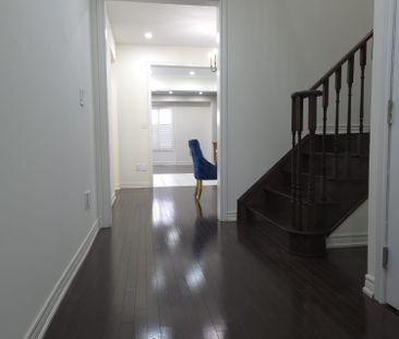 For Lease - 86 Humberstone Crescent, Brampton, Ontario - Photo 3