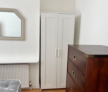 3 Bed Terraced House, Gwenfron Road, L6 - Photo 2