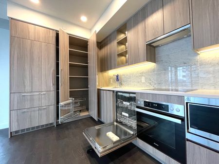 For Lease - 85 Mcmahon Drive Unit# 1209, Toronto, Ontario - Photo 3