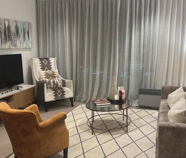Modern apartment in Grafton - Photo 3