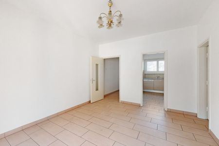 Ampio 4.5 locali con balcone a Bellinzona - Photo 5