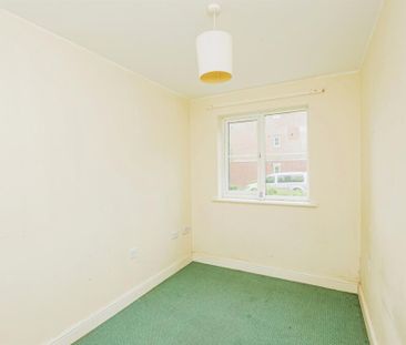 2 bedroom ground floor flat to rent - Photo 4
