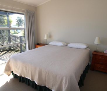 Family fun on Waimare - Photo 5