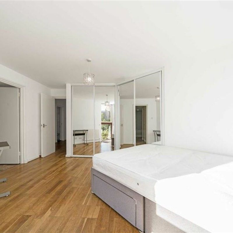 Cape Yard, Cape Yard, E1W - Photo 1