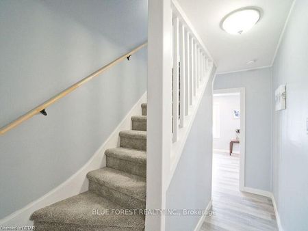 For Lease - 97 Delaware Street, London East, Ontario - Photo 2
