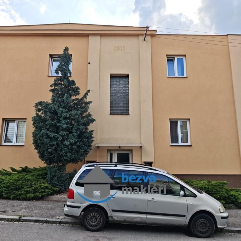 Pronájem bytu 1+kk 35 m2 - Photo 1