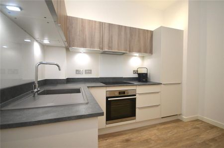 2 bedroom apartment to rent - Photo 2