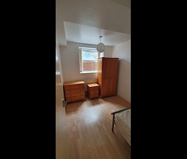 1 Bed Flat, Manchester, M14 - Photo 4