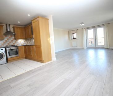 2 bedroom apartment to rent - Photo 2