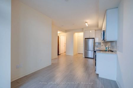 38 Annie Craig Drive #4501 - Photo 3