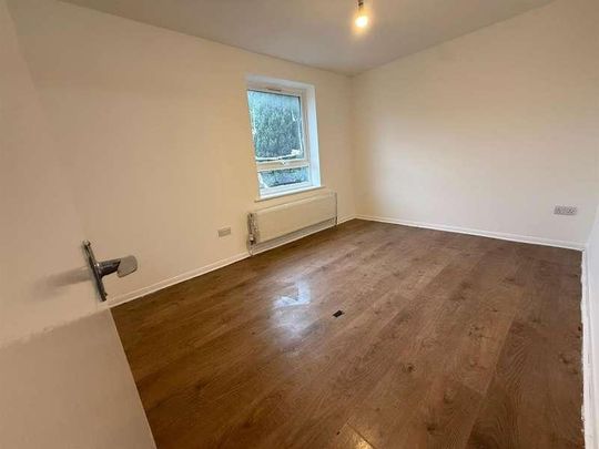 Whitbread Close, London, N17 - Photo 1