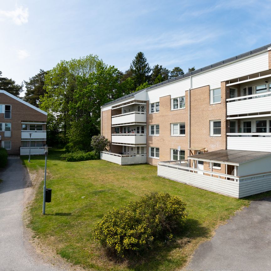 Lommarvägen 37 - Photo 1