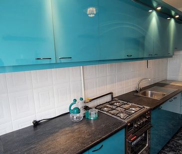 Las Kabacki i metro pod ręką – z własną garderobą - Photo 1