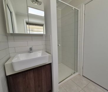 Private unit with great outdoor area - Photo 6